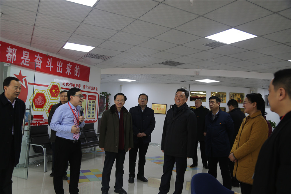 熱烈歡迎全國總工會副主席，書記處書記魏地春及省總工會王保存主席一行蒞臨安陽青峰網(wǎng)絡(luò)參觀指導(dǎo)